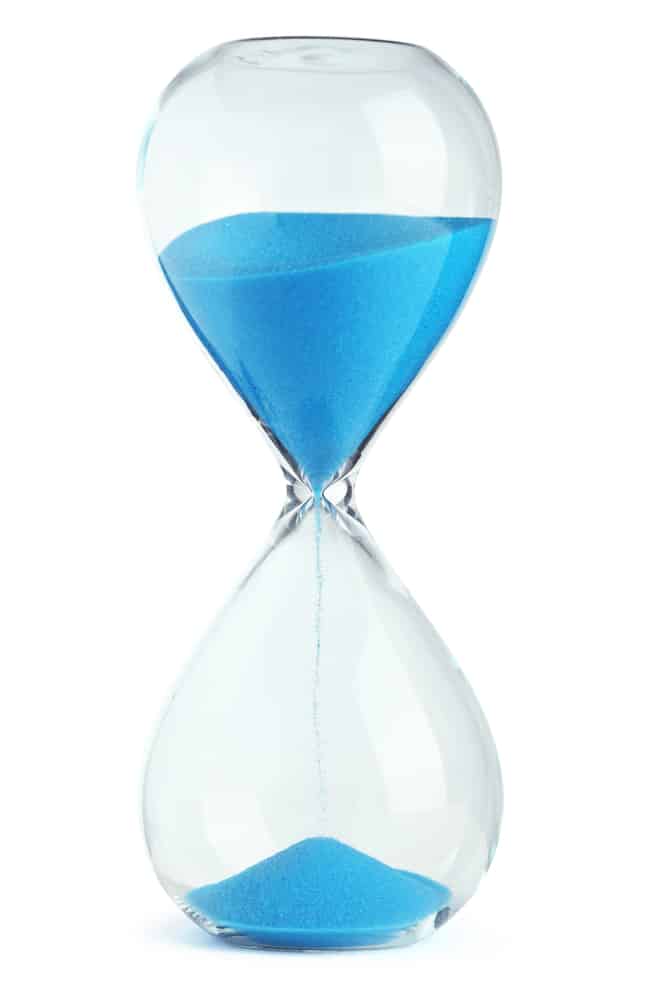 Image of an hour glass.